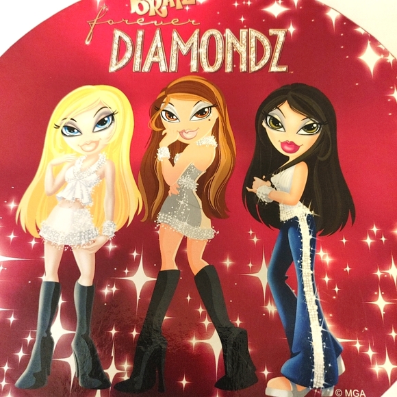 Rare Bratz Forever Diamondz Carrying Case Size Round 11 x 12 NWT - Picture 3 of 12